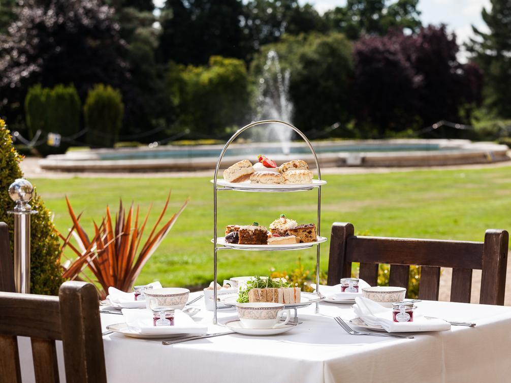 Down Hall Hotel Hatfield Heath Екстериор снимка