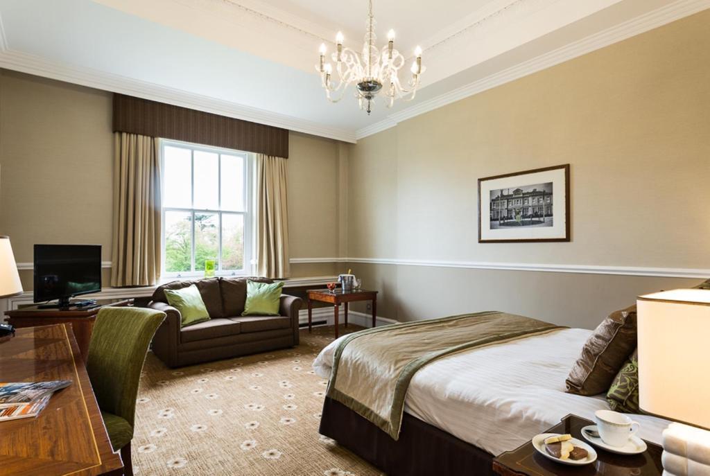 Down Hall Hotel Hatfield Heath Екстериор снимка