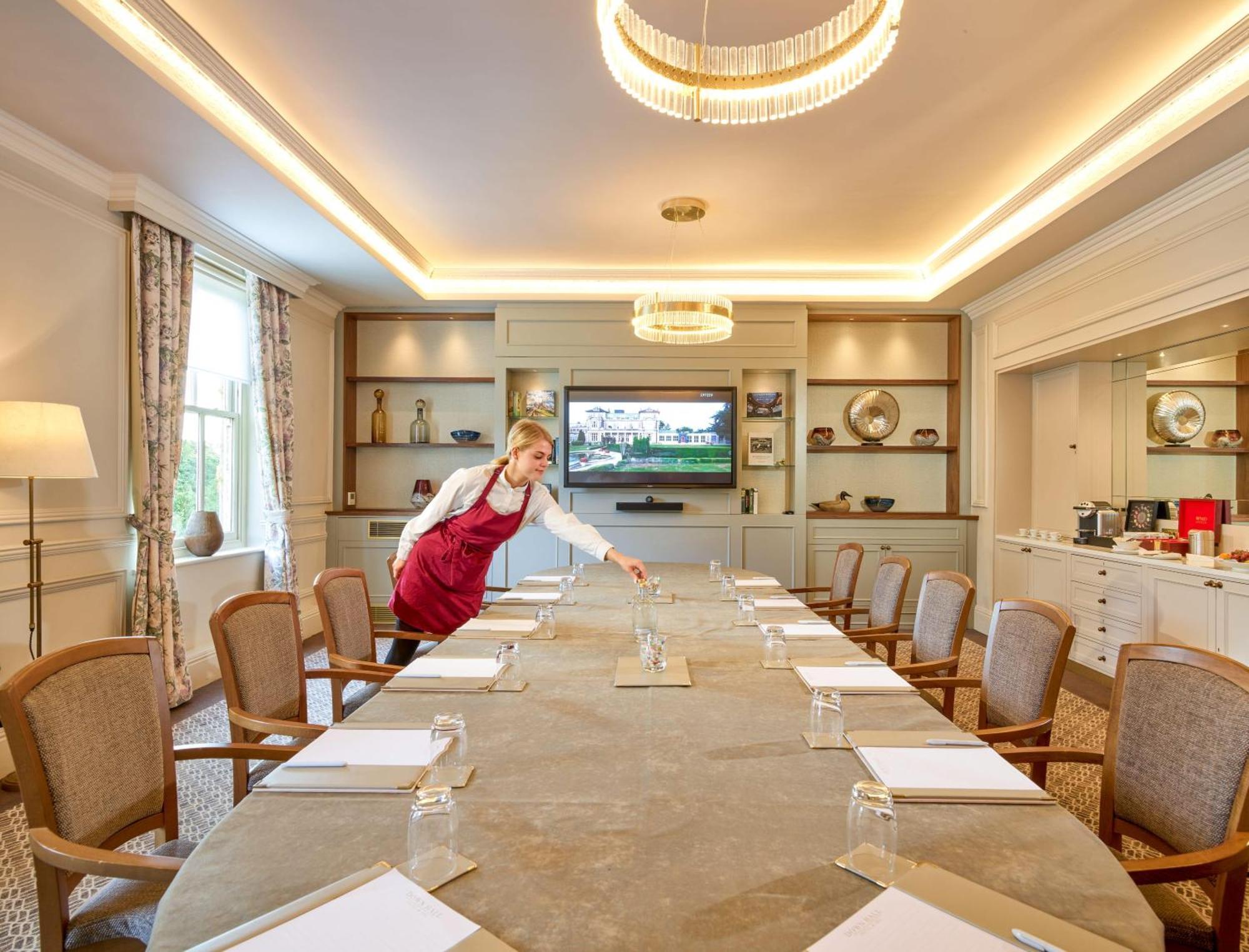 Down Hall Hotel Hatfield Heath Екстериор снимка