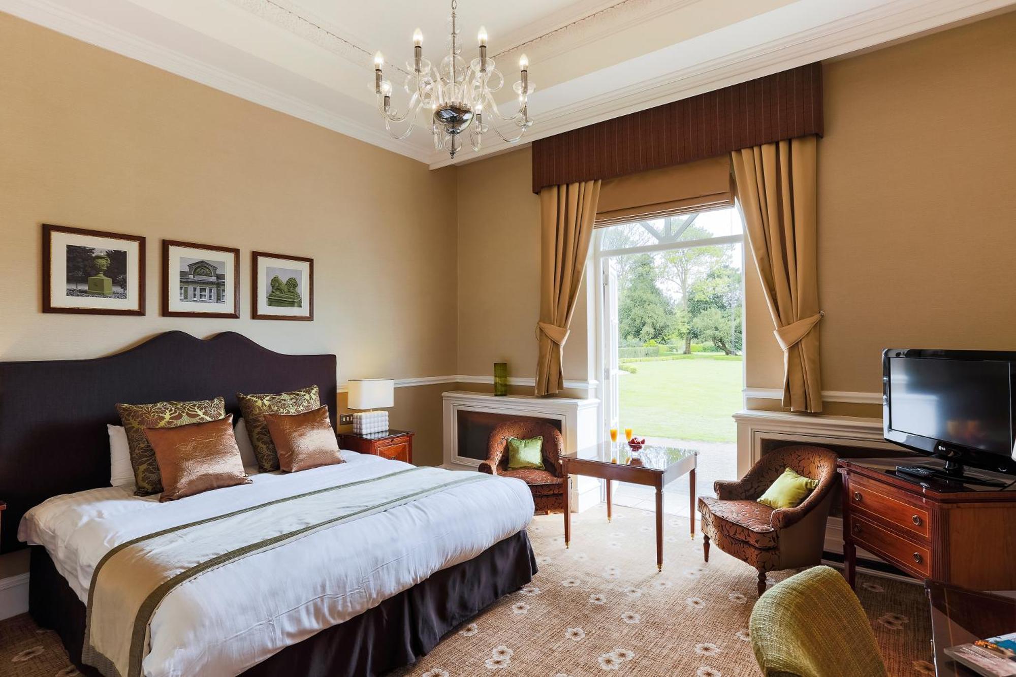 Down Hall Hotel Hatfield Heath Екстериор снимка