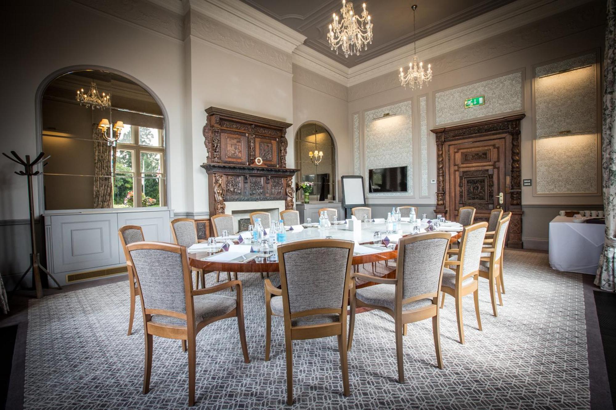 Down Hall Hotel Hatfield Heath Екстериор снимка