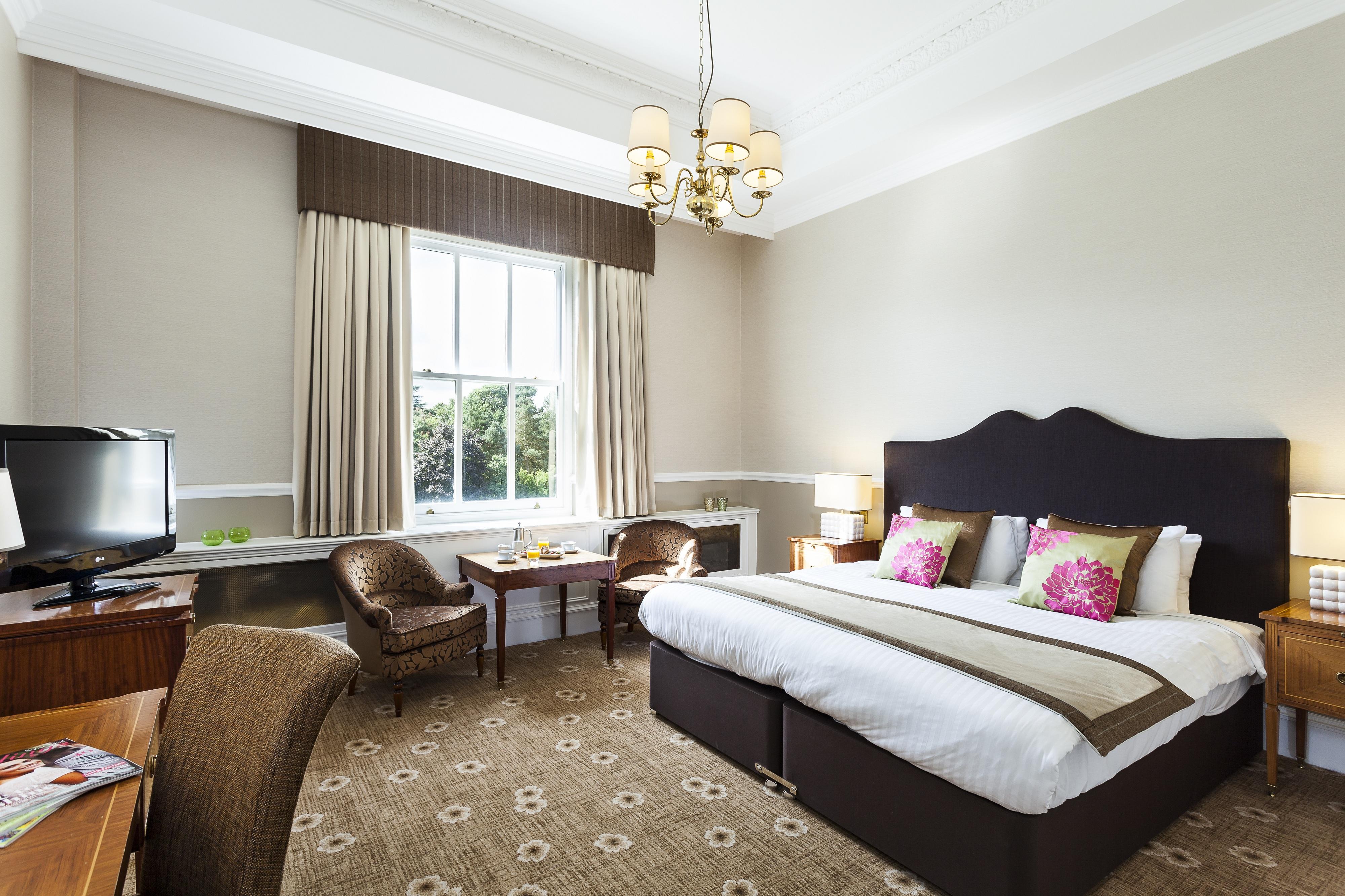 Down Hall Hotel Hatfield Heath Стая снимка